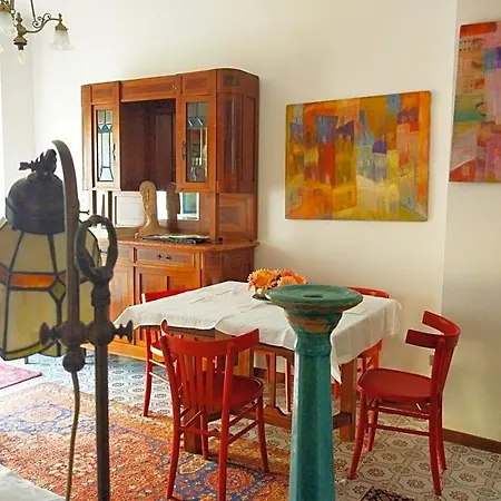 Amariglio Alojamento de Acomodação e Pequeno-almoço 3*